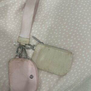 Dual pouch wristlet (pink/bone